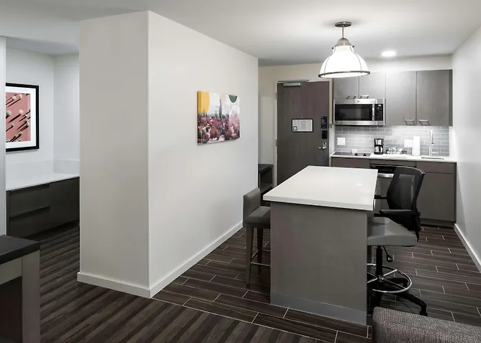 Hyatt House Phoenix Hotel